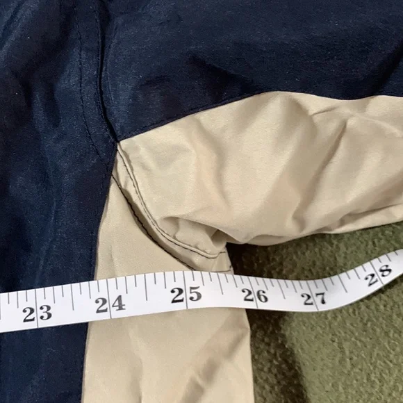 Men’s Air Force jacket w/ fleece lining. Armpit to armpit approx. 26 1/2 inches - Picture 14 of 14